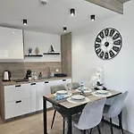 Port & Wellness 218 Апартаменты