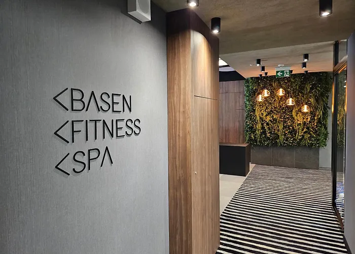 Port & Wellness 218 アパート